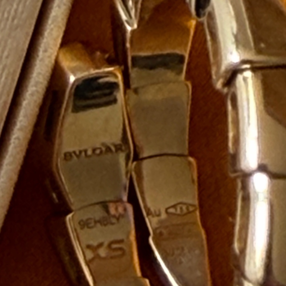 Bvlgari Serpenti Viper18k Yellow Gold Wrap Ring
USsize of approximately3.5to4.25 - Picture 13 of 16